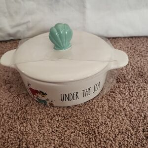 Rae Dunn White Ceramic 'Under the Sea' Covered Dish with Mint Green Shell Knob